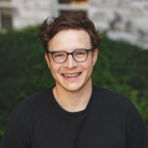 Meet your Posher, Cameron